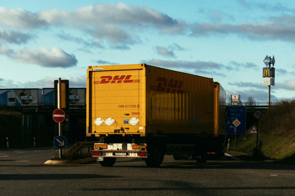 DHL Partnership